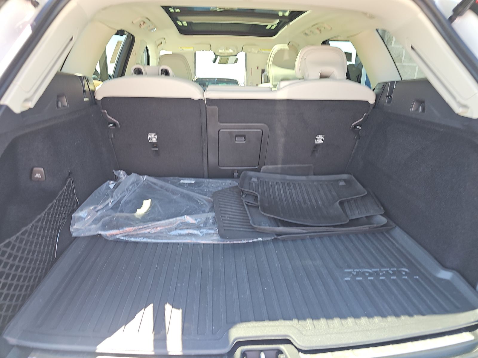 2022 Volvo XC60 B5 Inscription AWD