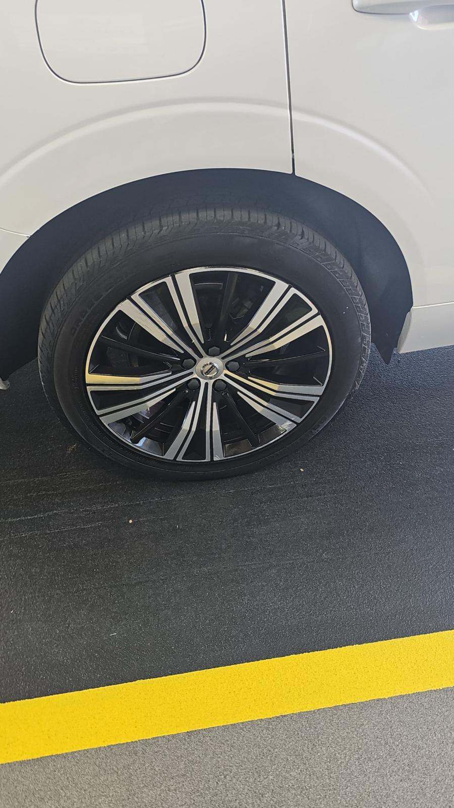 2022 Volvo XC60 B5 Inscription AWD