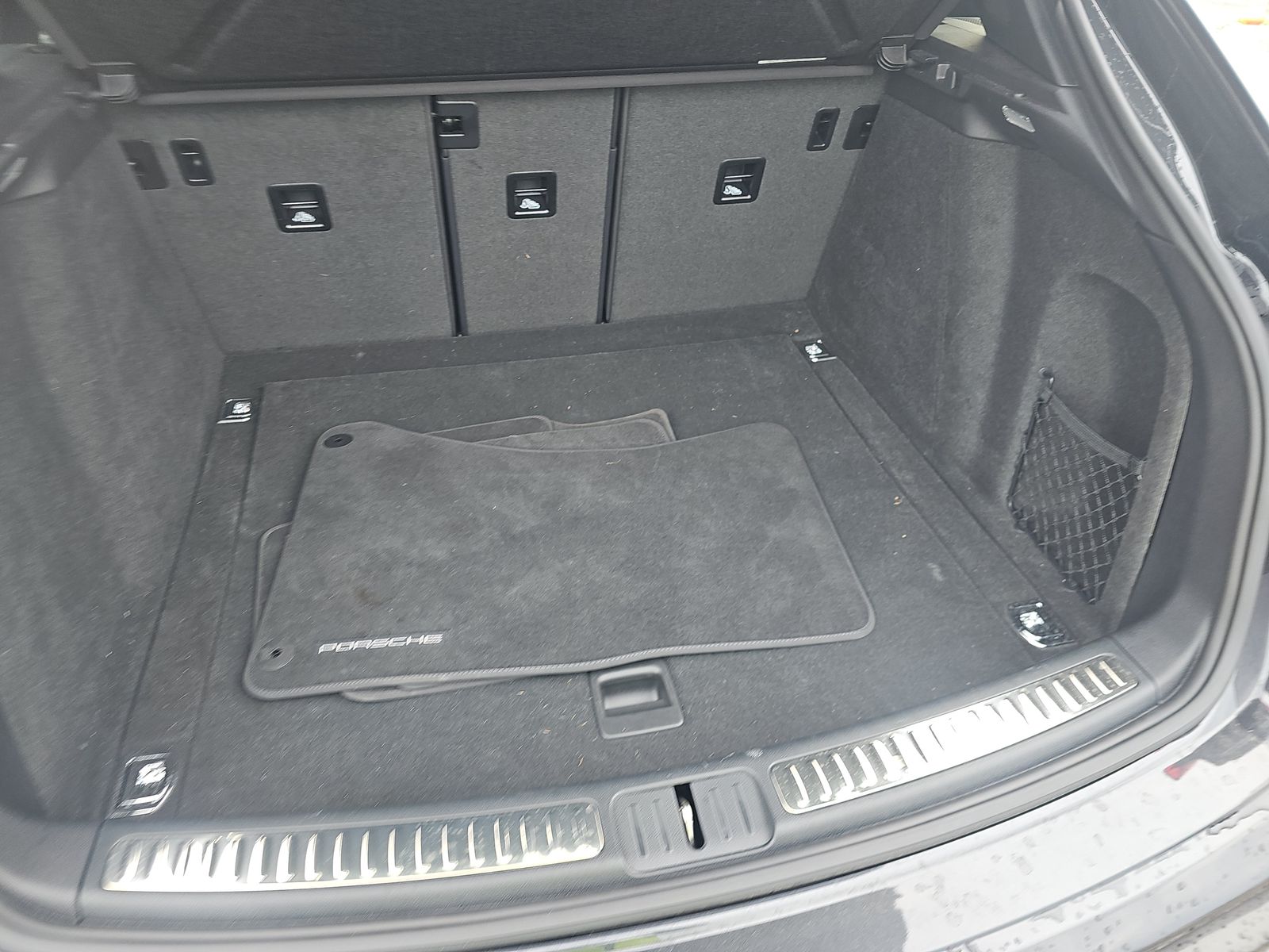 2024 Porsche Macan Base AWD