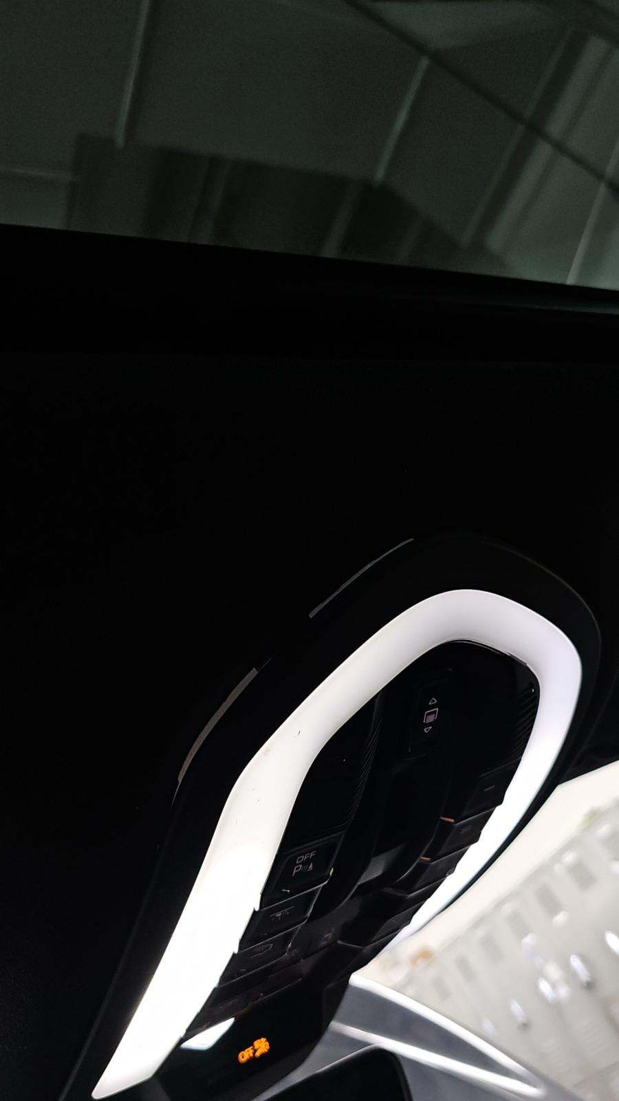 2024 Porsche Macan Base AWD