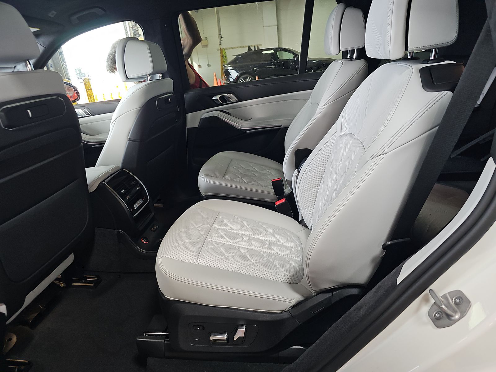 2026 BMW X7 xDrive40i AWD