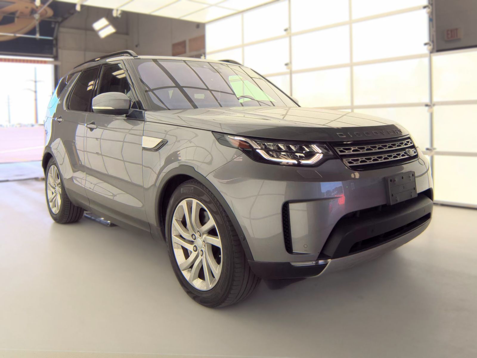 2020 Land Rover Discovery HSE FWD