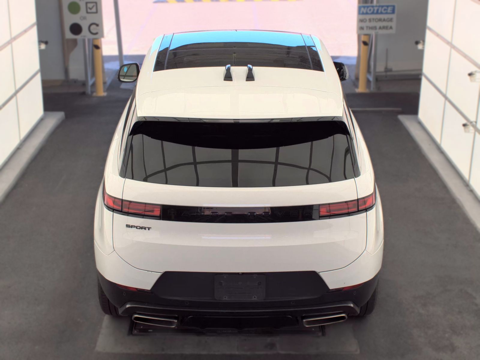 2025 Land Rover Range Rover Sport SE FWD