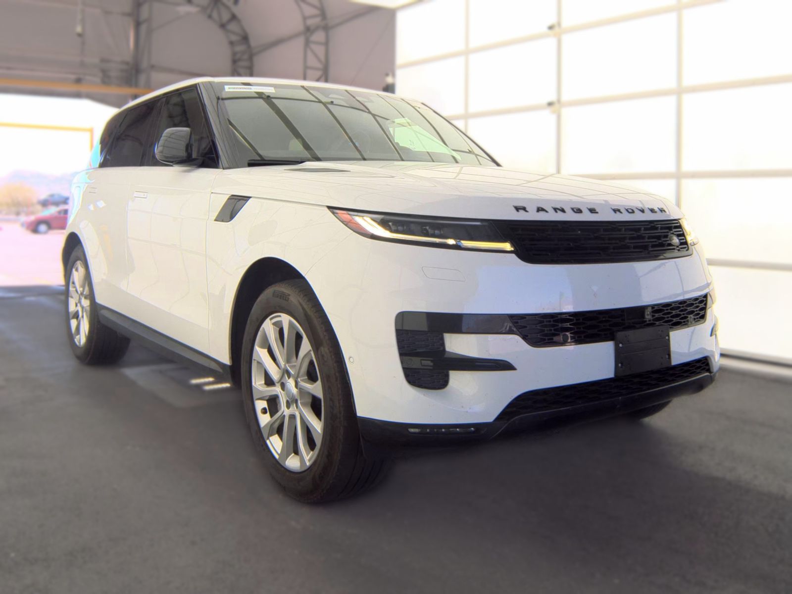2025 Land Rover Range Rover Sport SE FWD