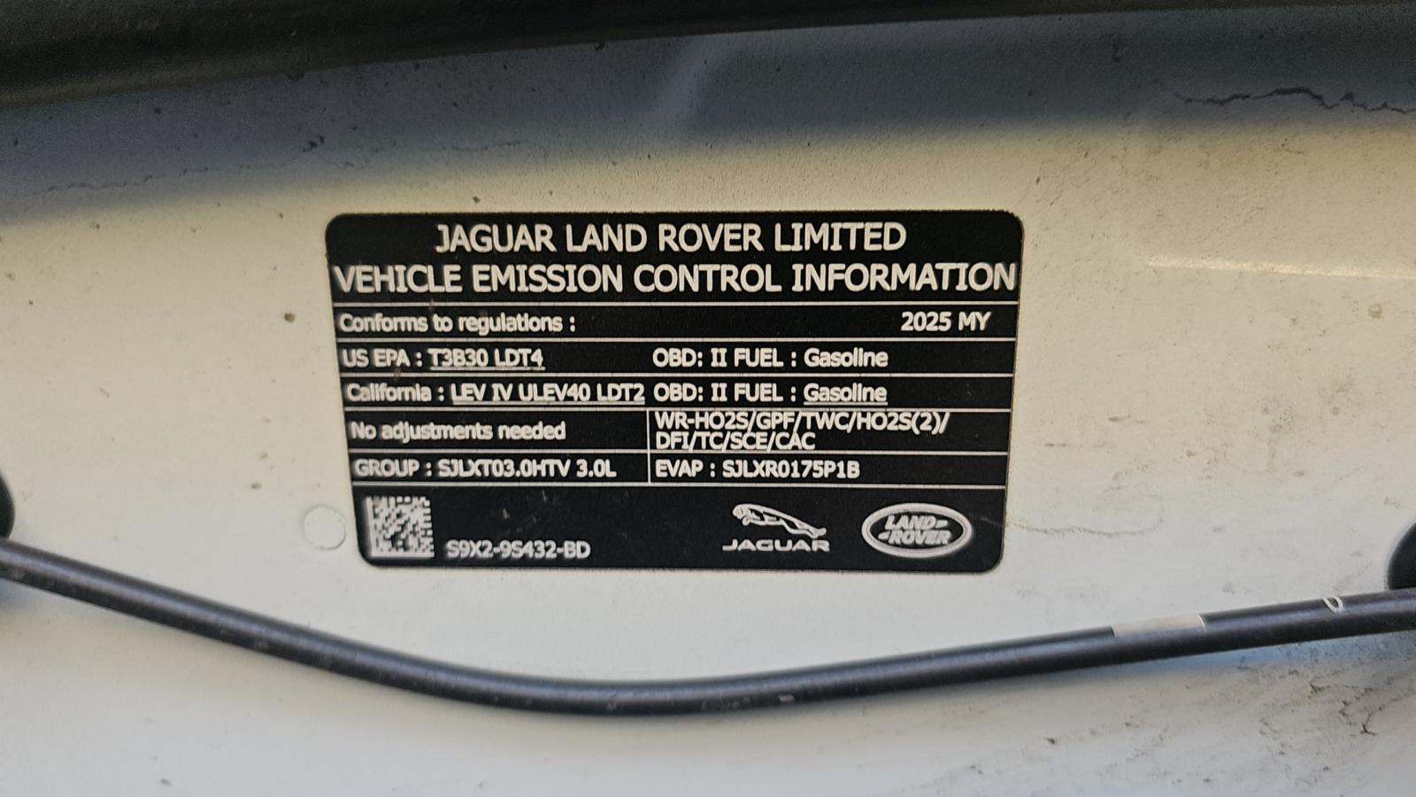 2025 Land Rover Range Rover Sport SE FWD