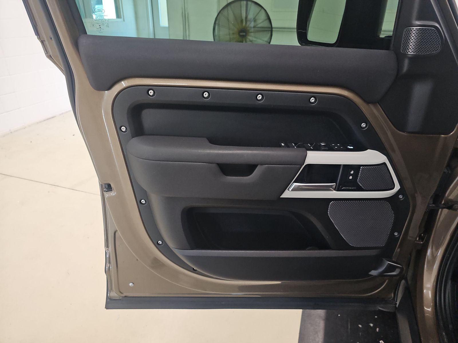 2020 Land Rover Defender 110 First Edition FWD