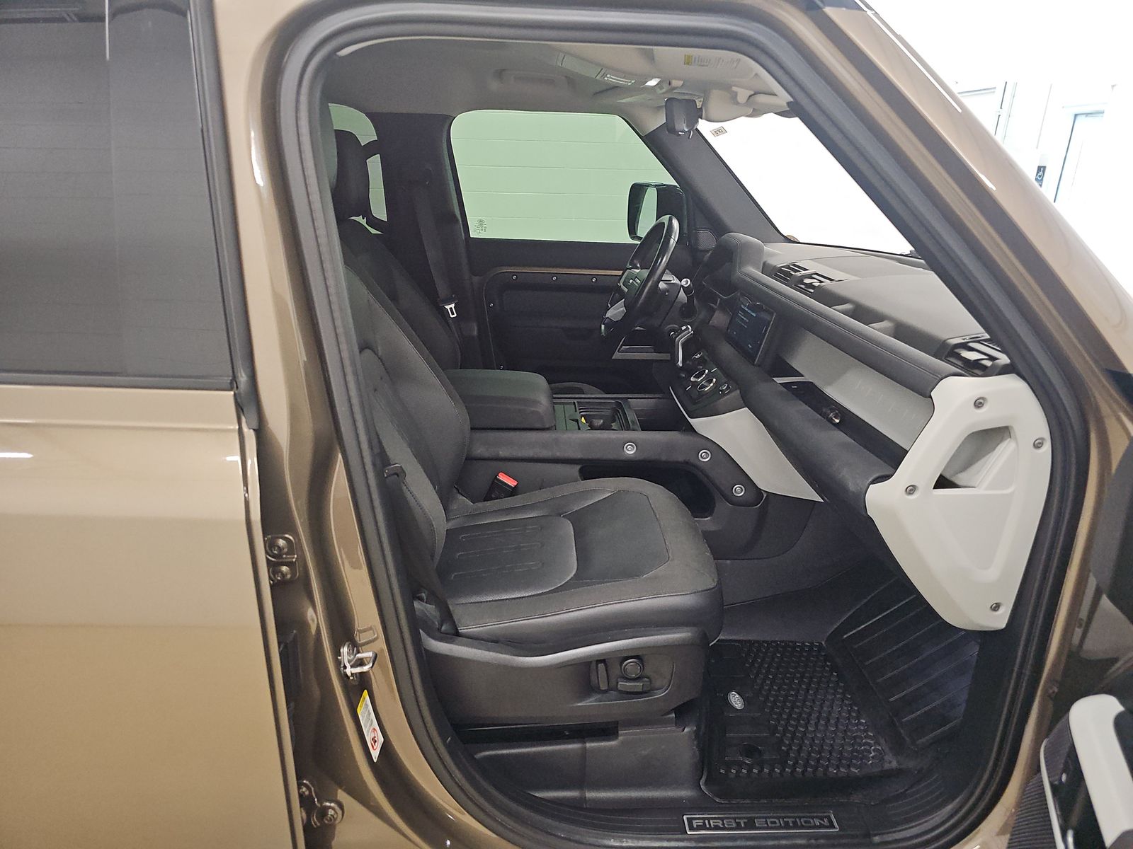 2020 Land Rover Defender 110 First Edition FWD