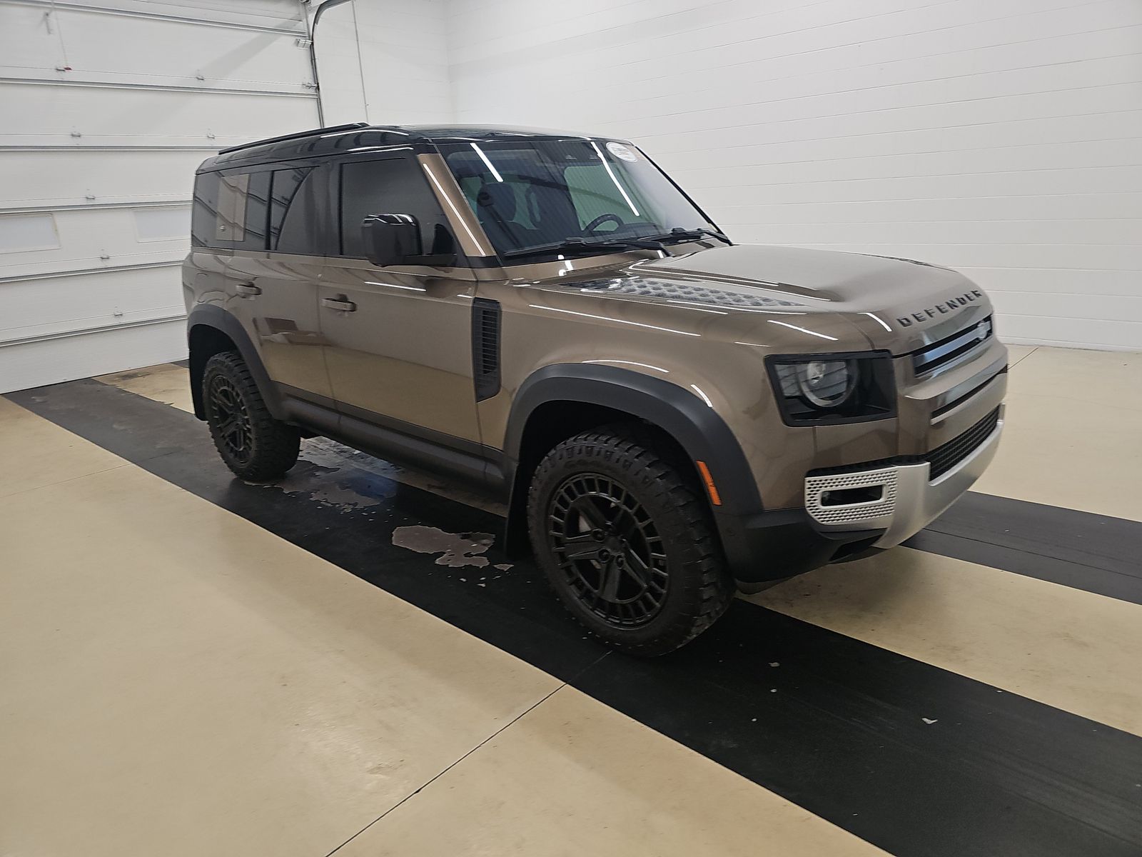 2020 Land Rover Defender 110 First Edition FWD