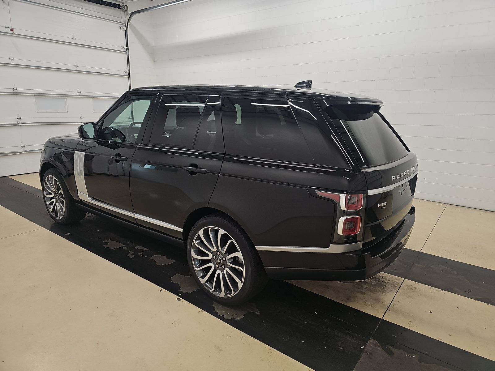 2021 Land Rover Range Rover P525 Westminster FWD