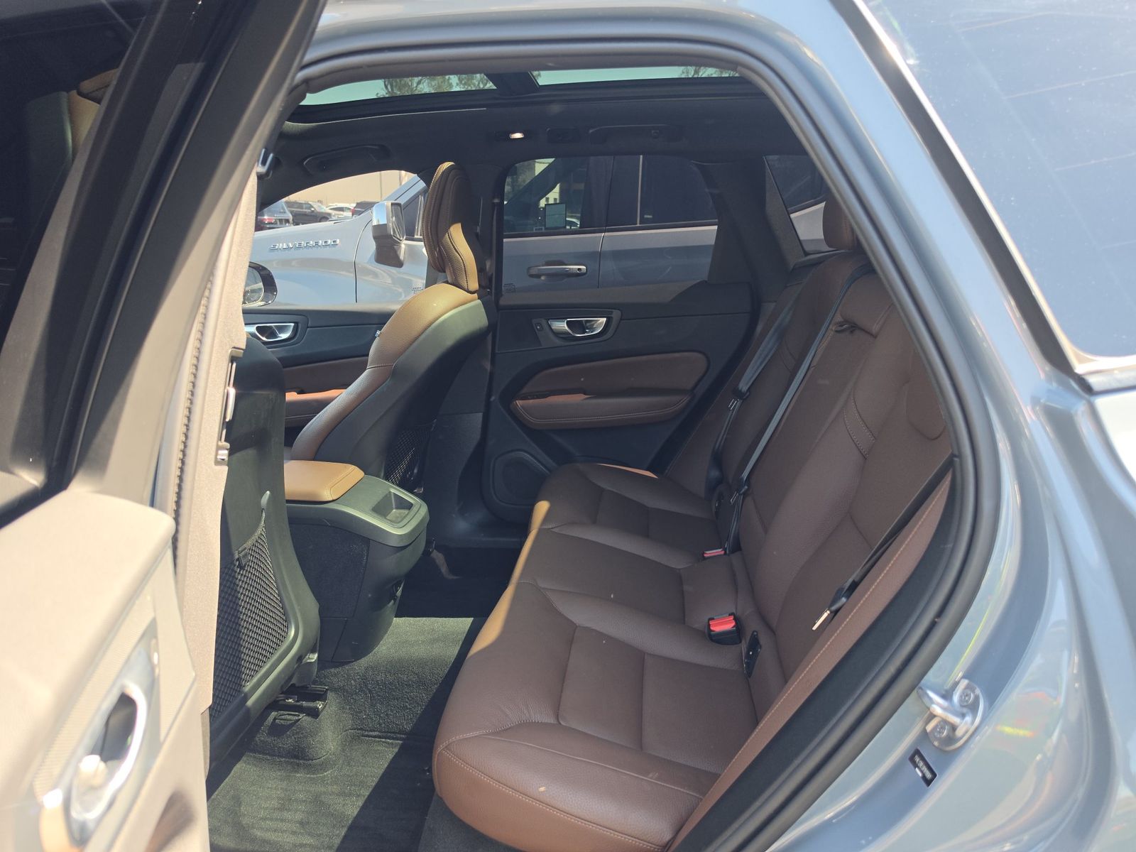 2024 Volvo XC60 B5 Plus AWD