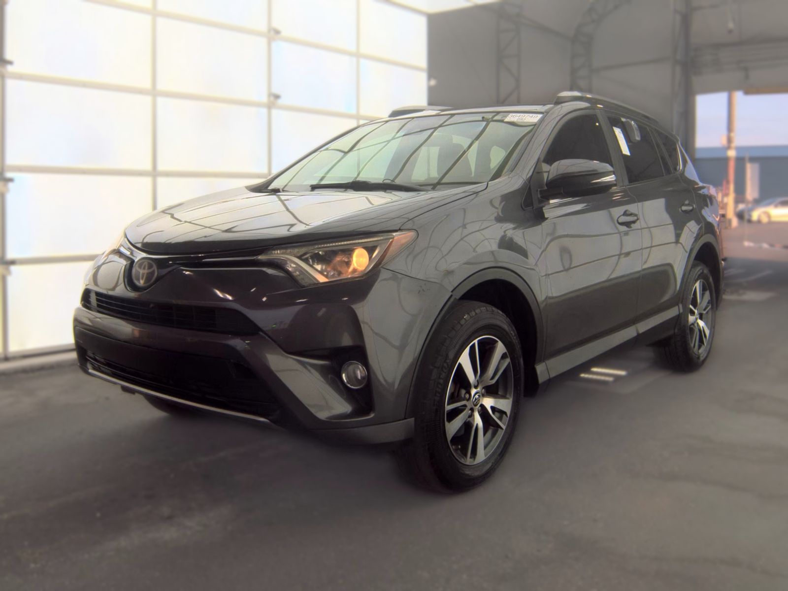 2018 Toyota RAV4 XLE FWD