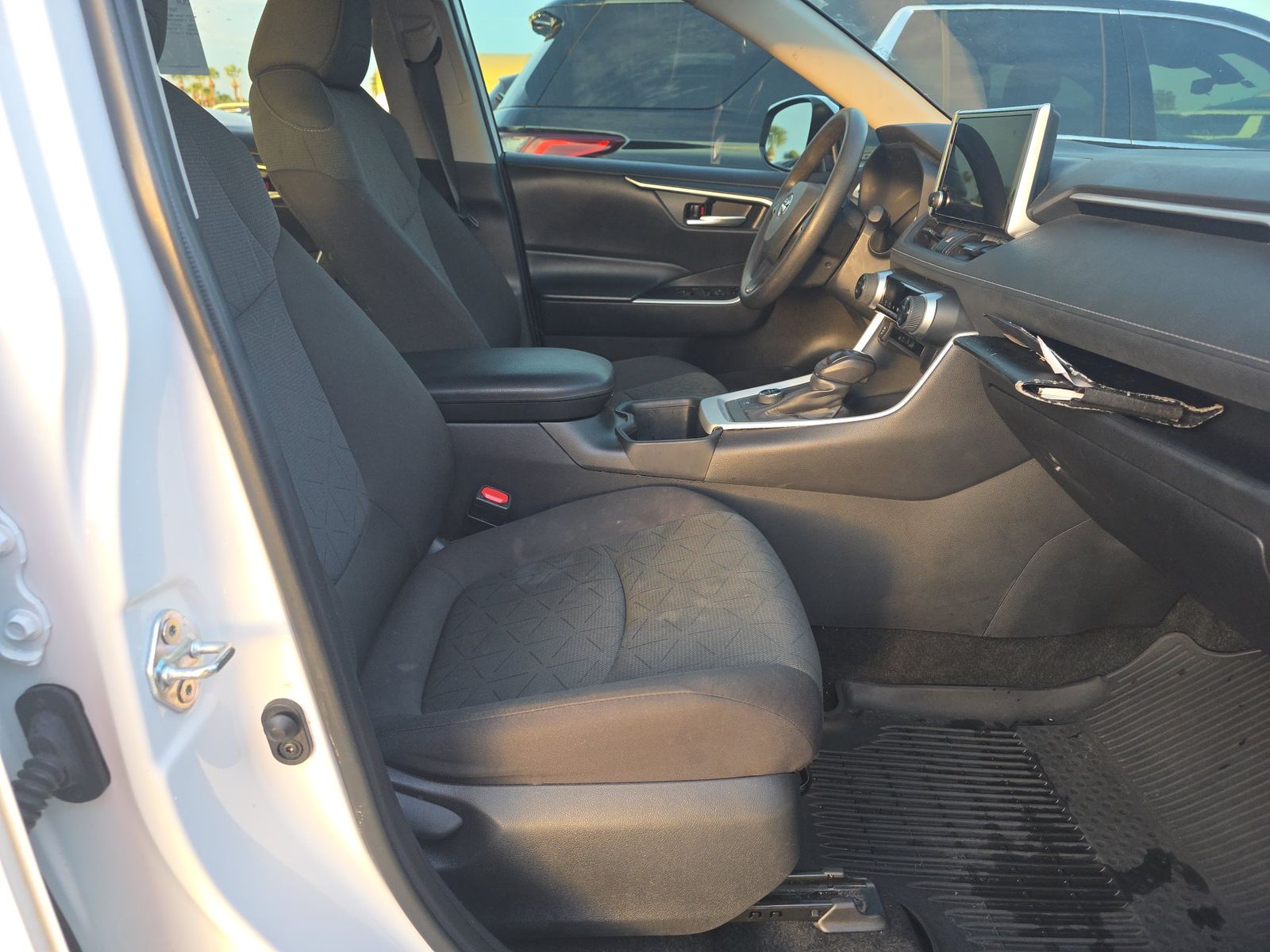 2024 Toyota RAV4 Hybrid XLE AWD