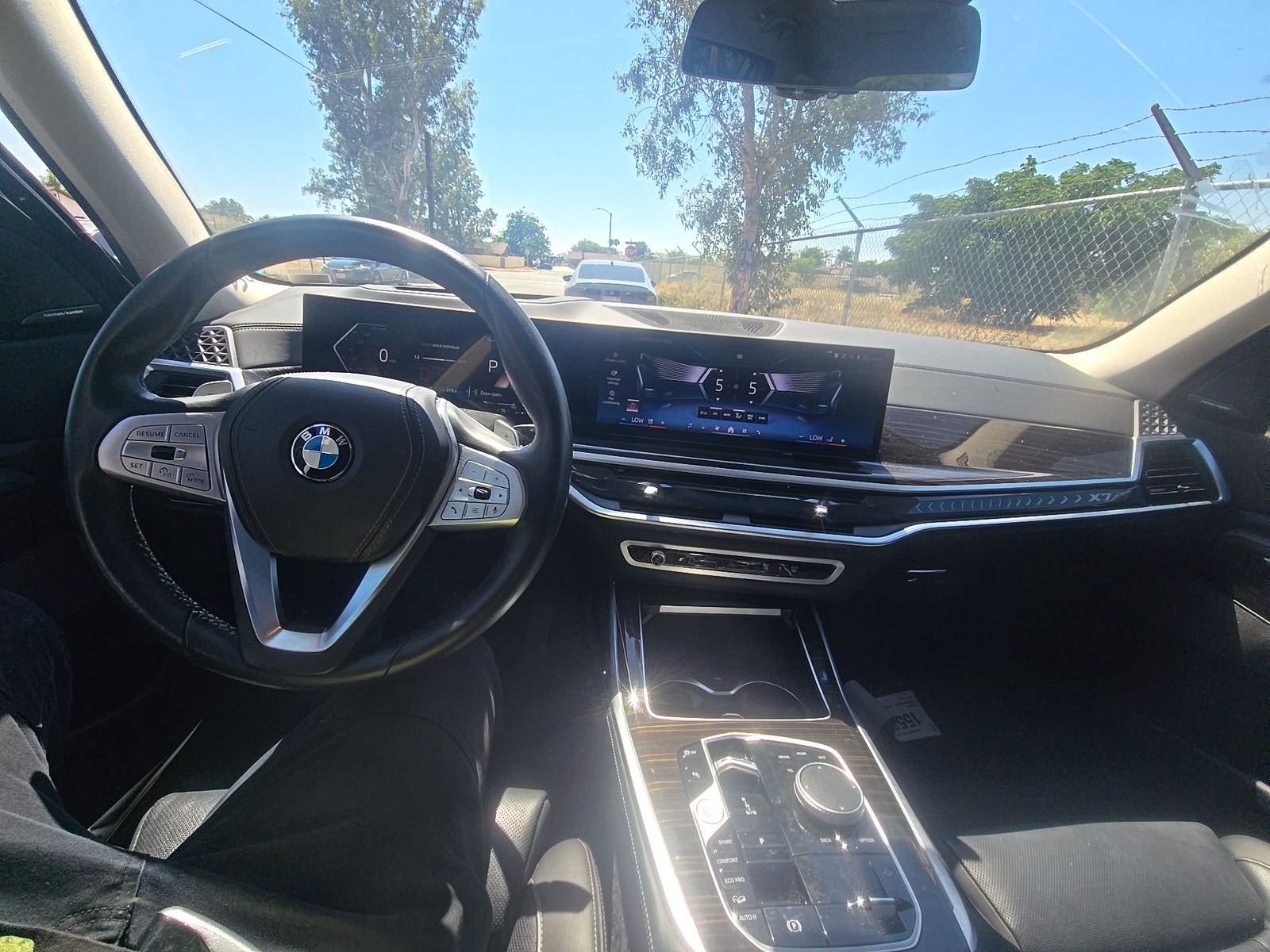 2025 BMW X7 xDrive40i AWD