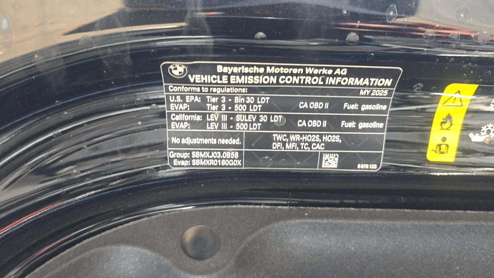 2025 BMW X7 xDrive40i AWD