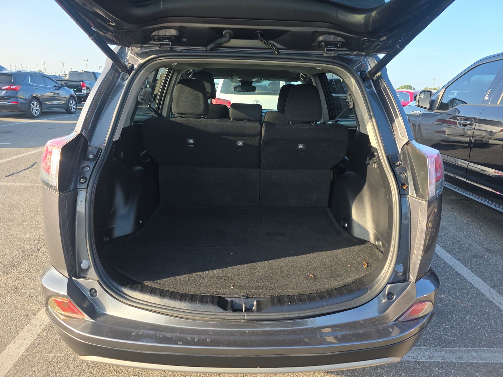 2018 Toyota RAV4 XLE FWD