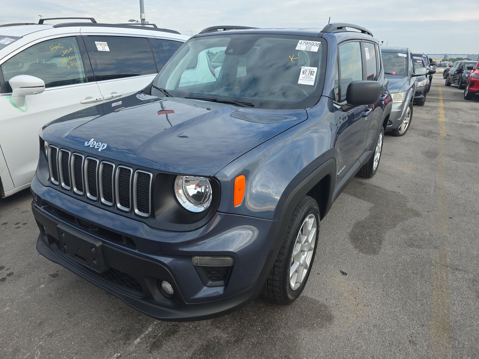 2022 Jeep Renegade Latitude AWD