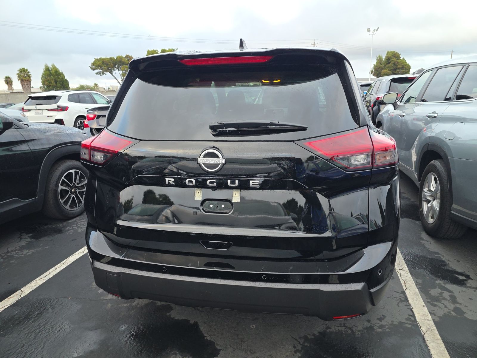 2025 Nissan Rogue SV FWD
