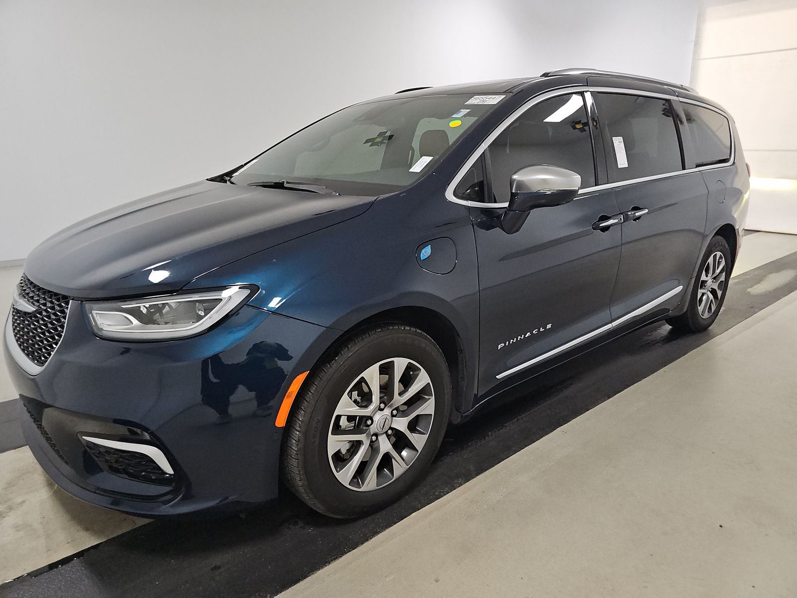 2022 Chrysler Pacifica Hybrid Pinnacle FWD