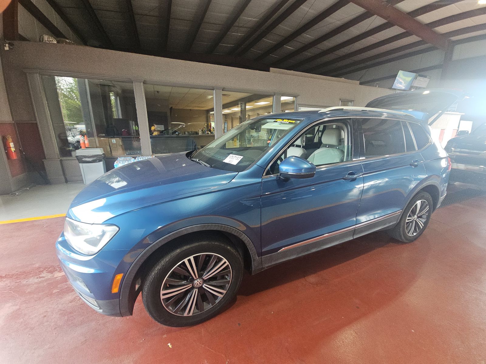 2018 Volkswagen Tiguan 2.0T SEL FWD