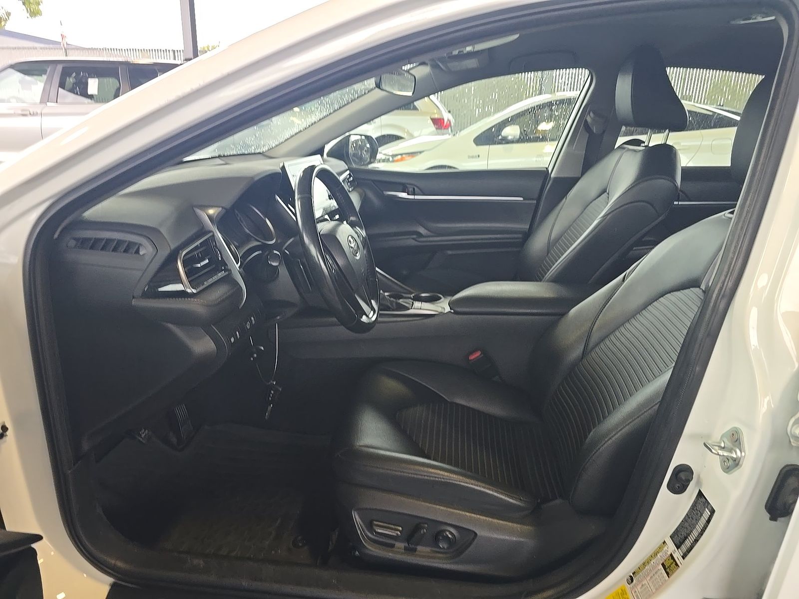 2023 Toyota Camry SE FWD
