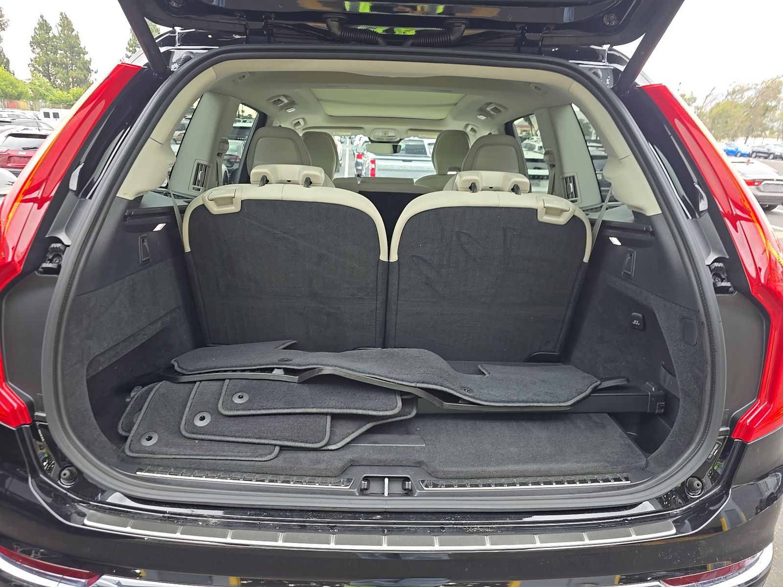 2024 Volvo XC90 B5 Core AWD