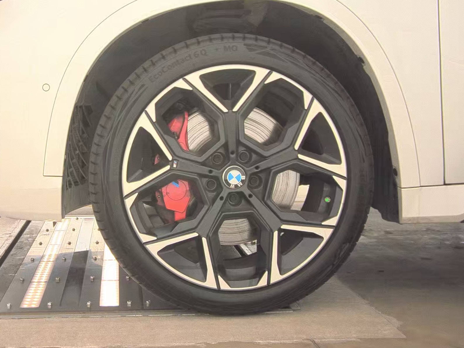 2024 BMW X1 M35i AWD