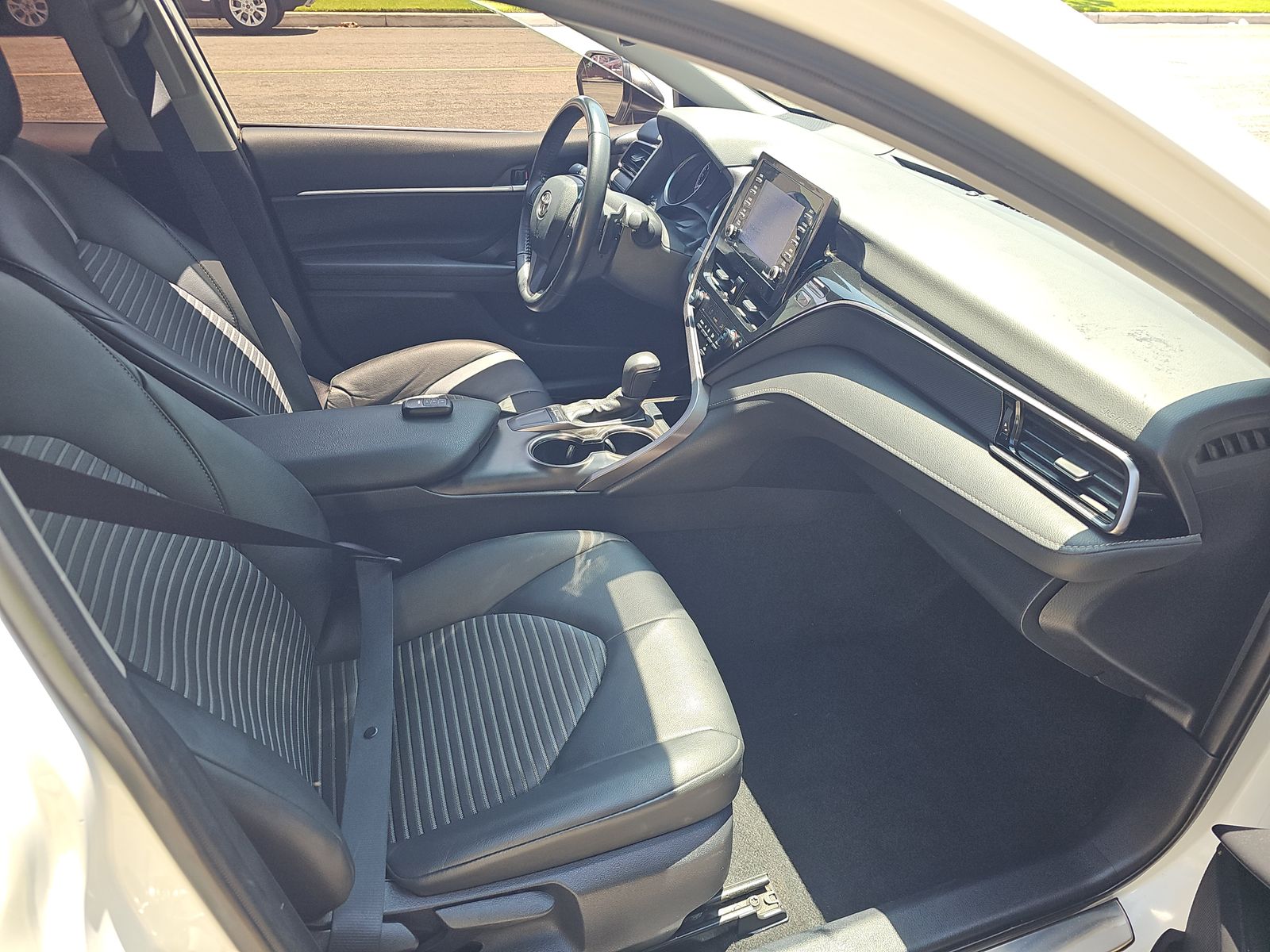2024 Toyota Camry SE FWD
