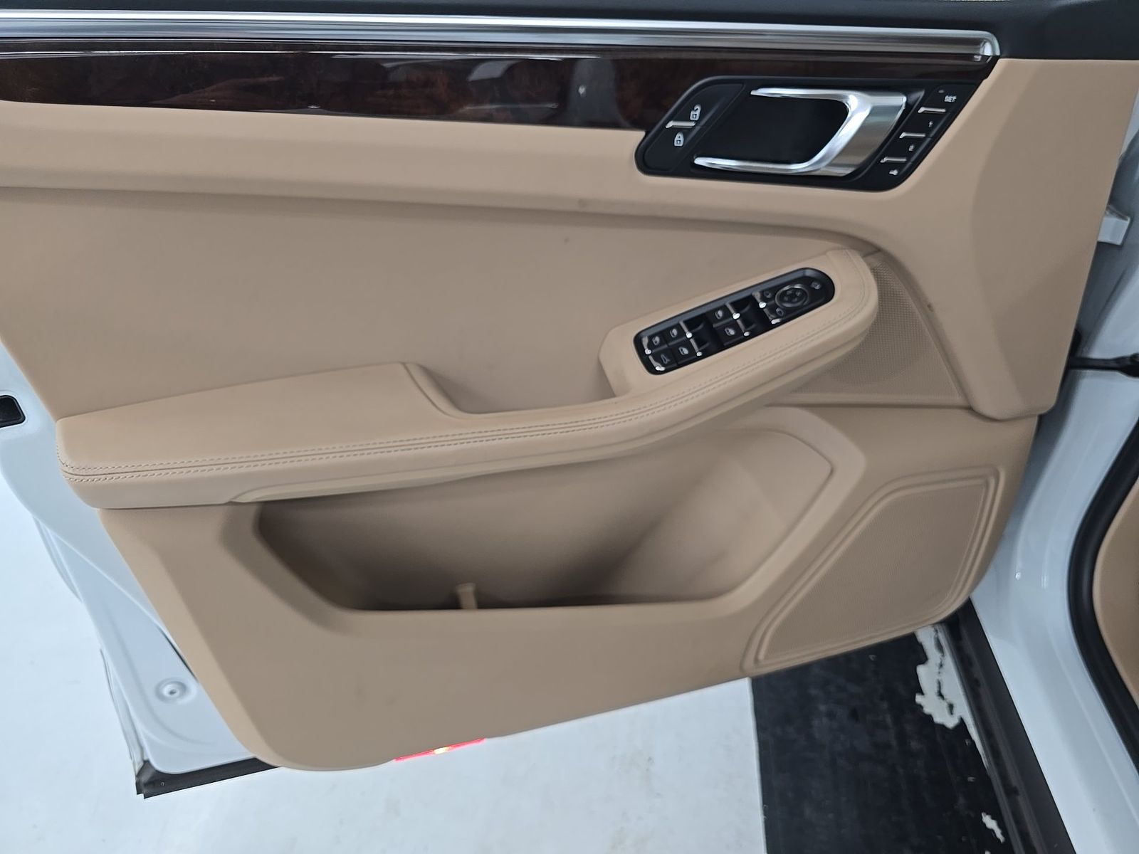 2023 Porsche Macan S AWD