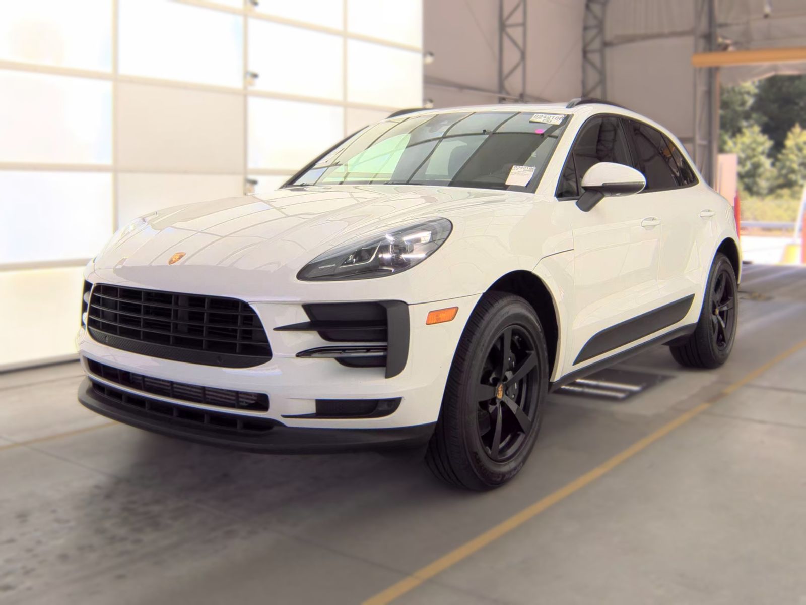 2021 Porsche Macan Base AWD