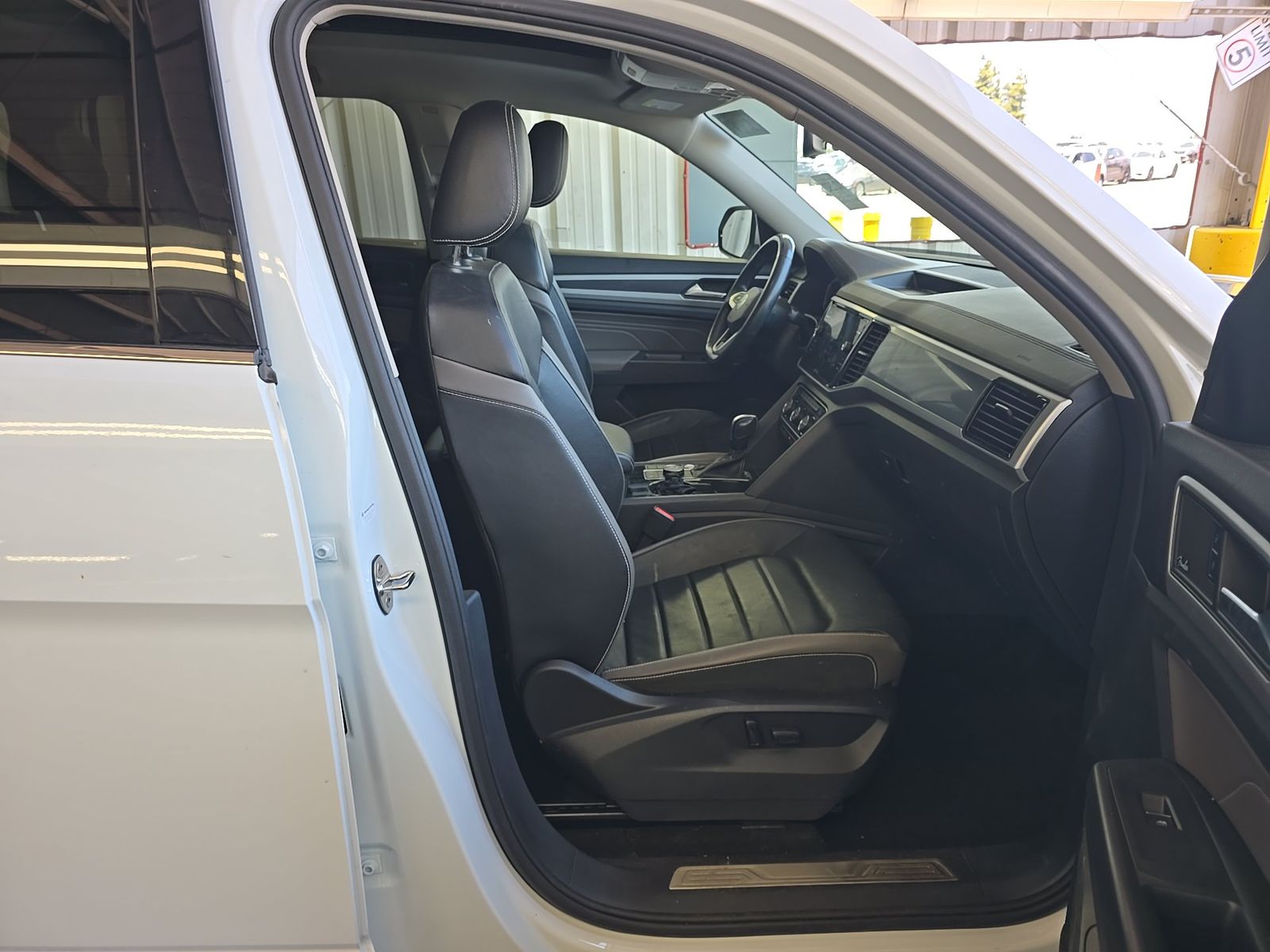 2021 Volkswagen Atlas 3.6L SEL Premium R-Line AWD