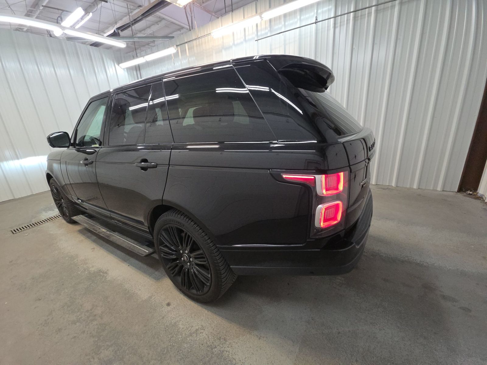 2021 Land Rover Range Rover P525 Westminster AWD