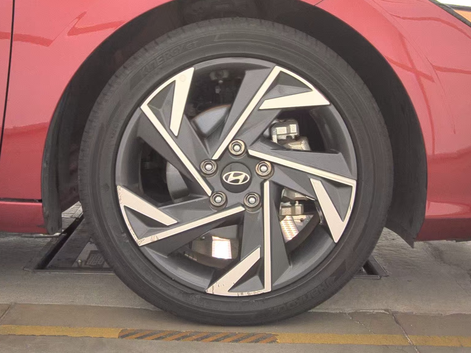 2025 Hyundai Elantra SEL Convenience FWD