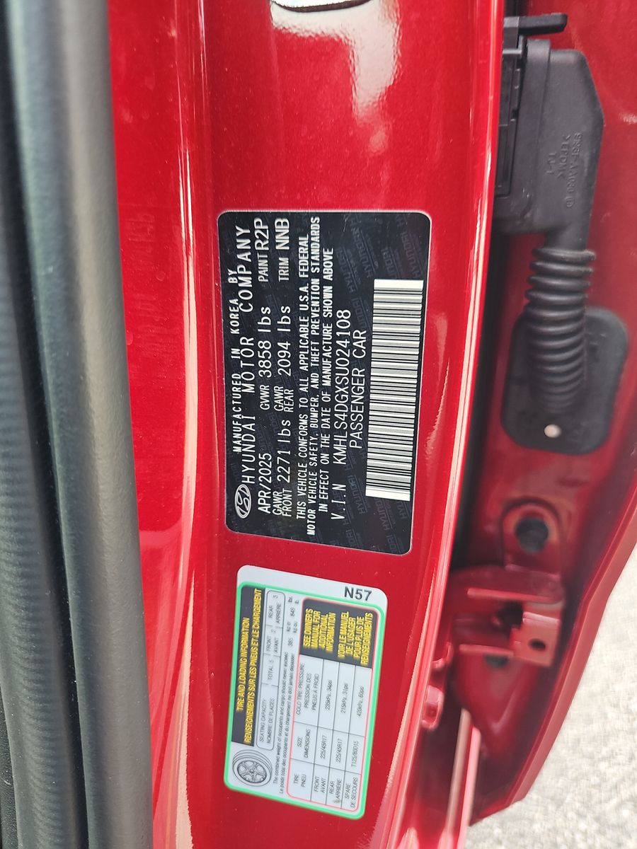 2025 Hyundai Elantra SEL Convenience FWD