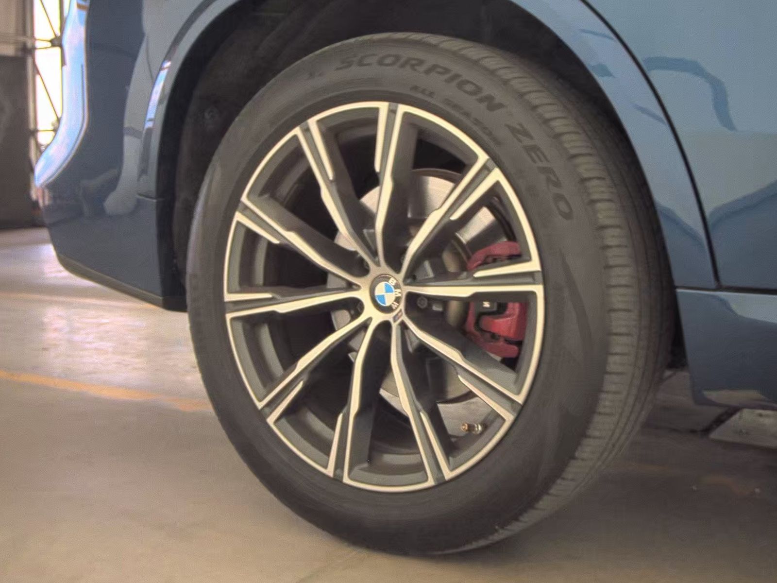 2022 BMW X5 xDrive40i AWD