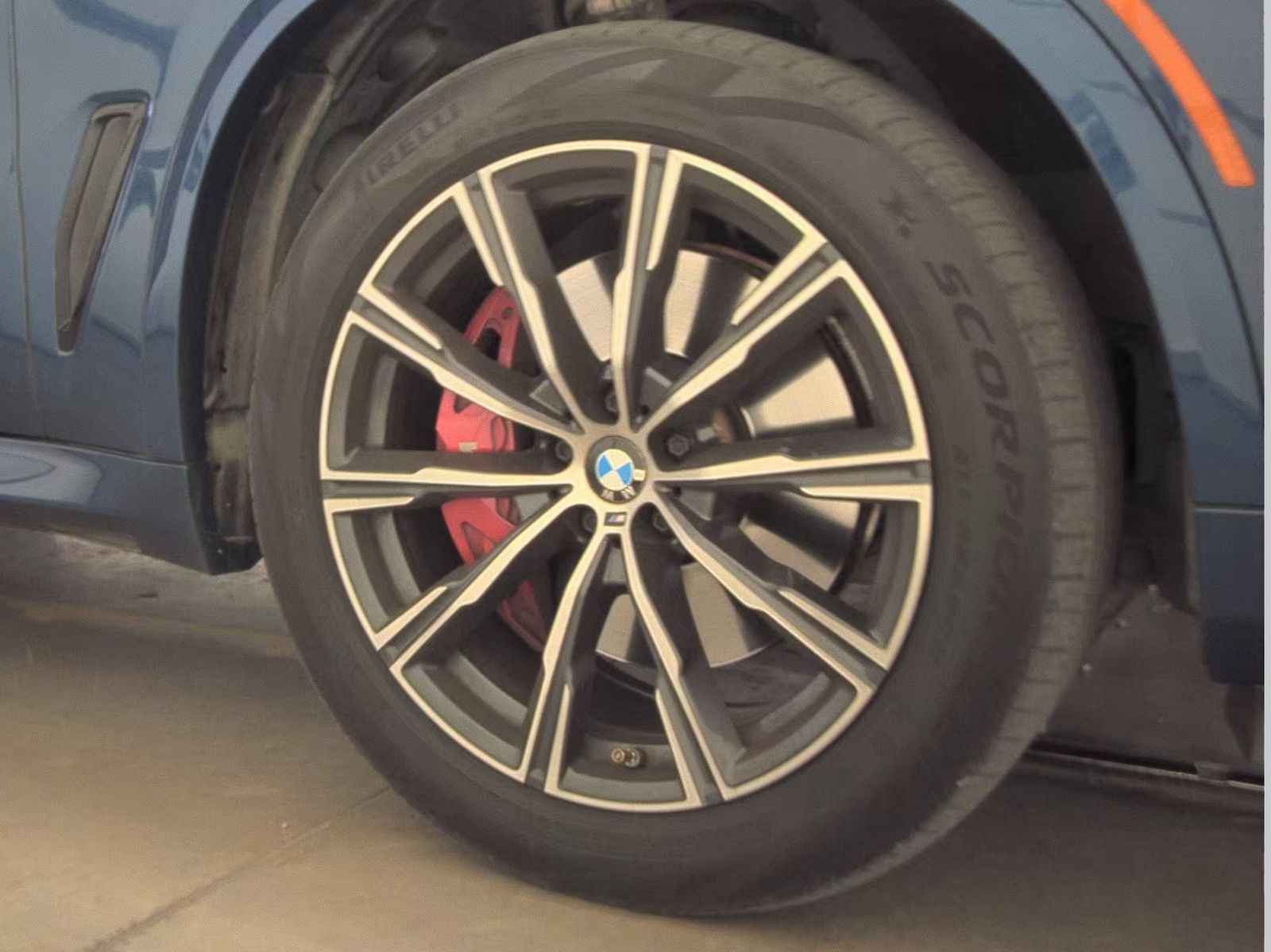 2022 BMW X5 xDrive40i AWD