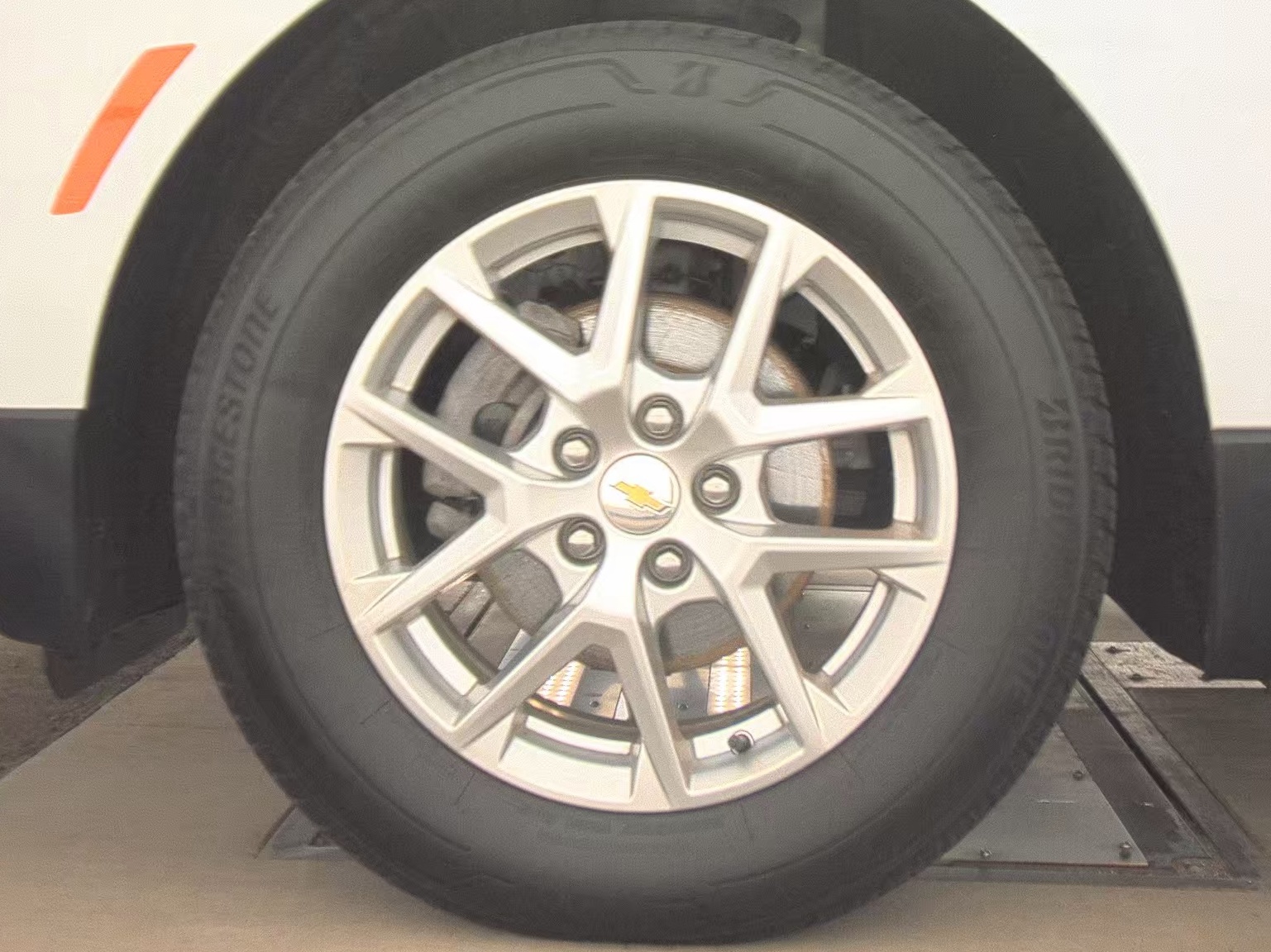 2023 Chevrolet Equinox LS AWD