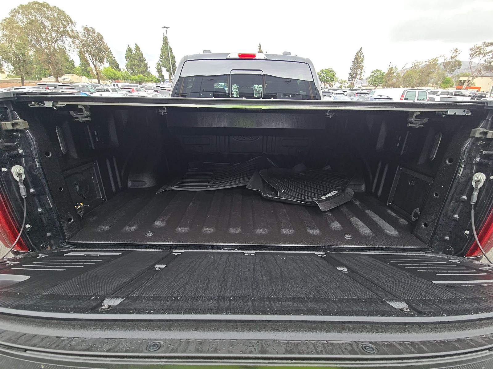 2025 Ford F-150 XLT AWD