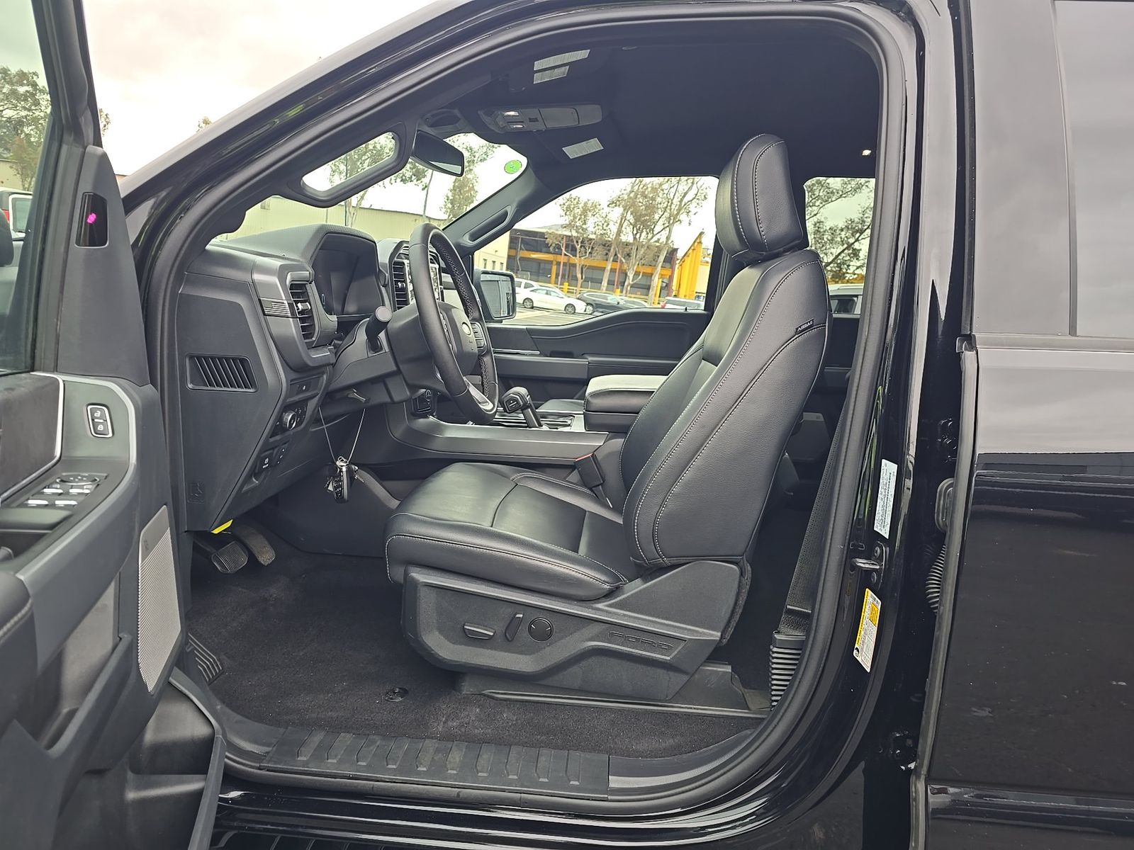 2025 Ford F-150 XLT AWD