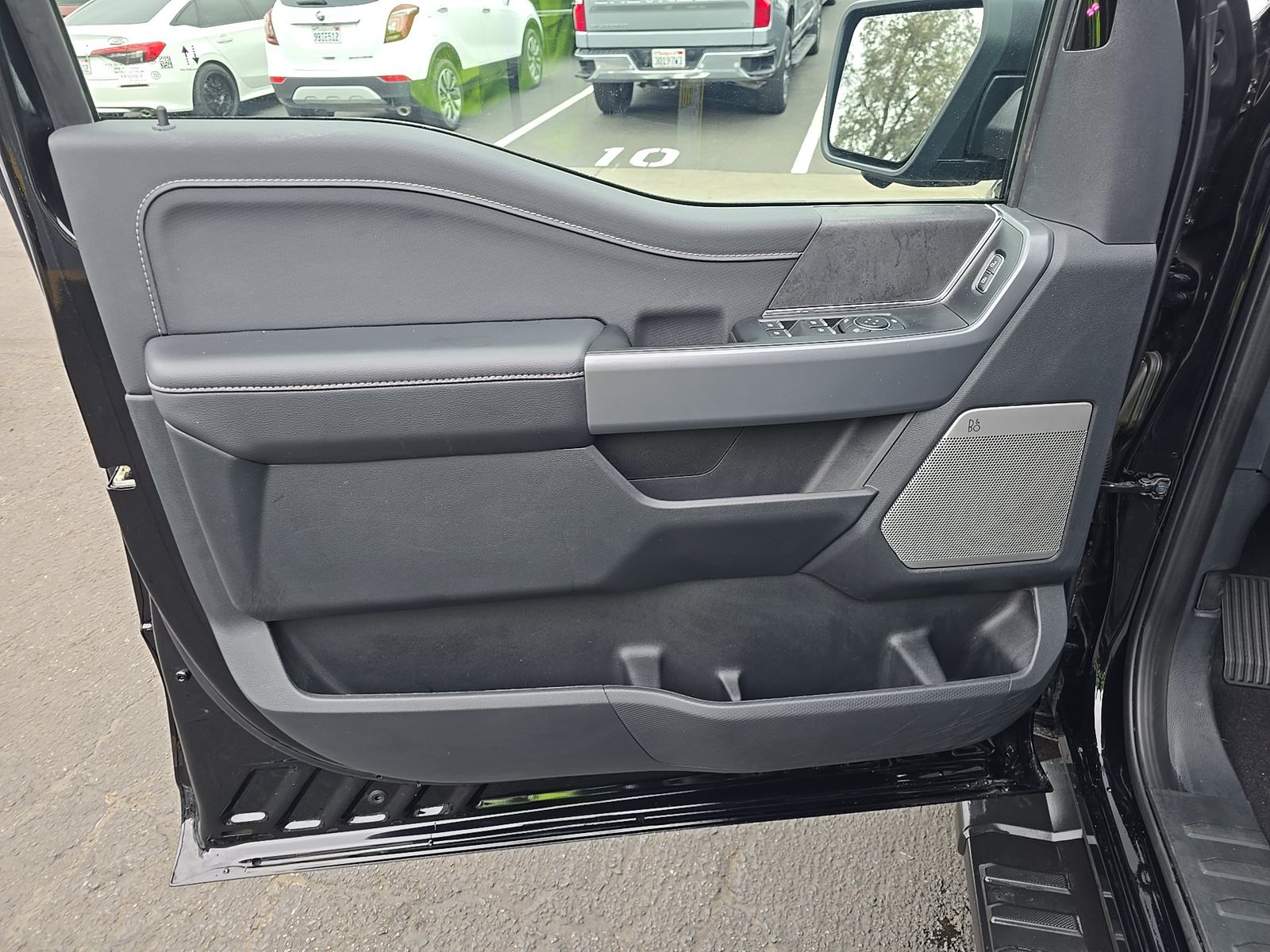 2025 Ford F-150 XLT AWD