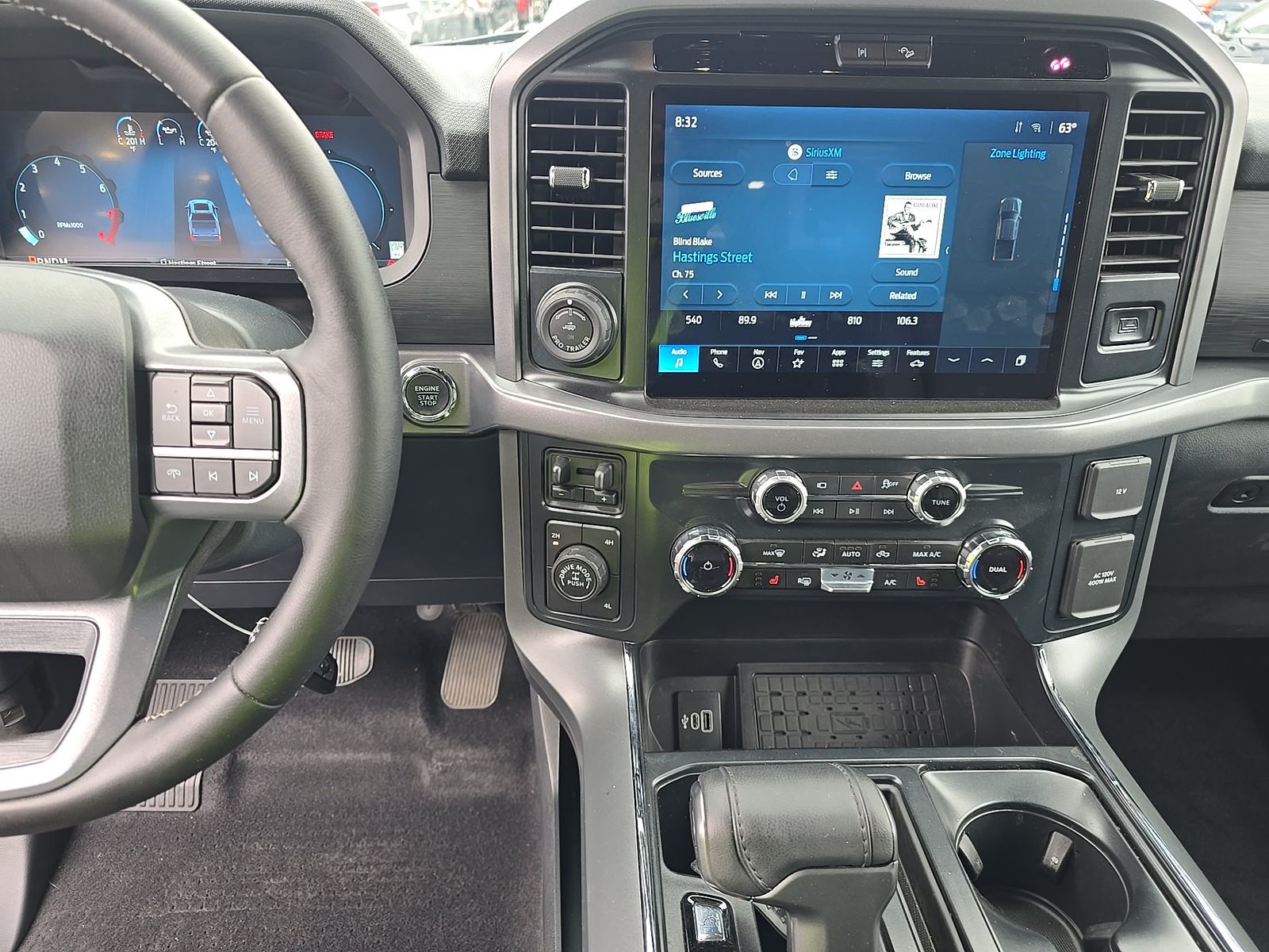 2025 Ford F-150 XLT AWD