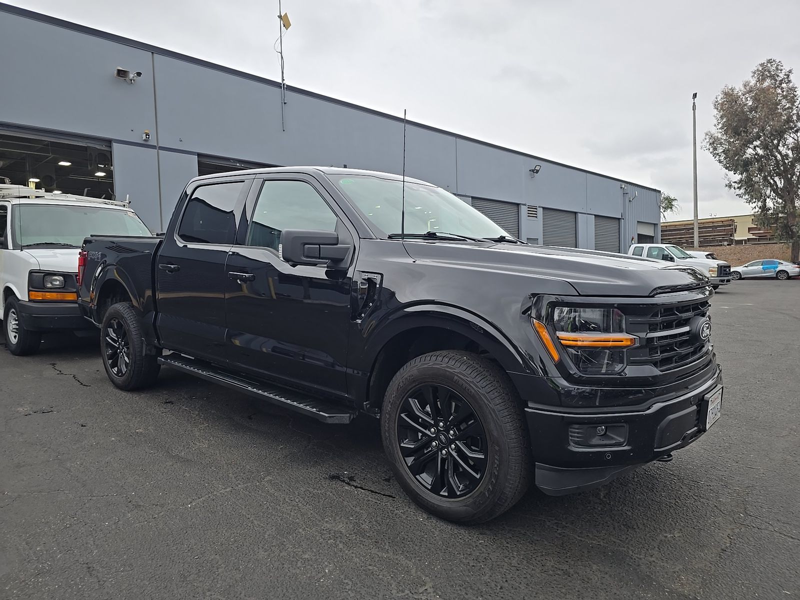 2025 Ford F-150 XLT AWD