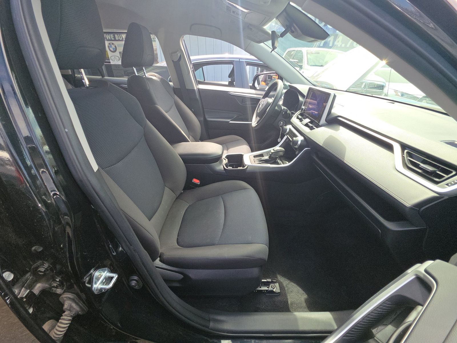 2024 Toyota RAV4 LE FWD