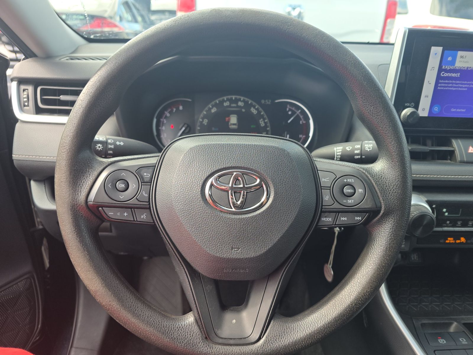2024 Toyota RAV4 LE FWD