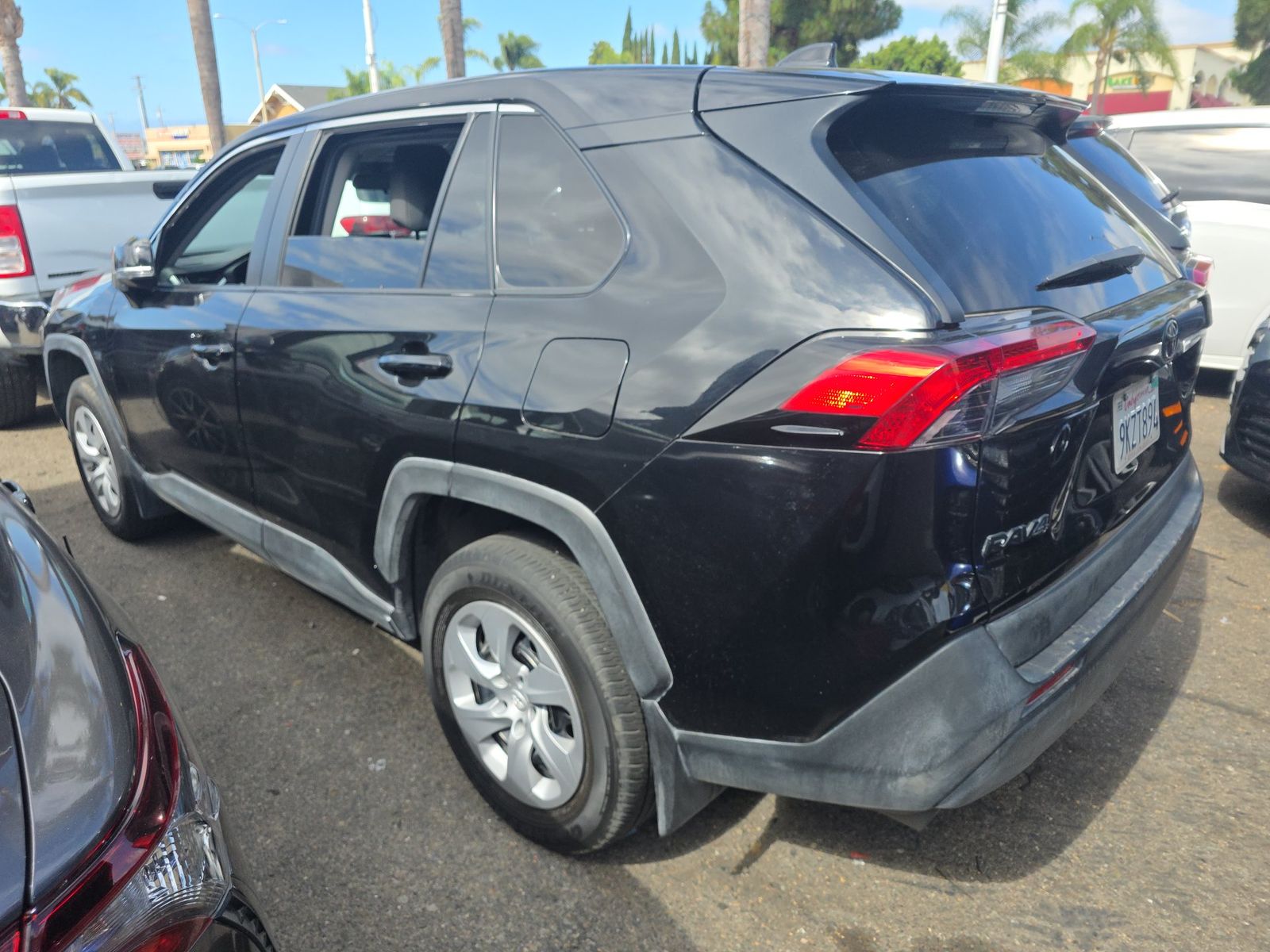 2024 Toyota RAV4 LE FWD