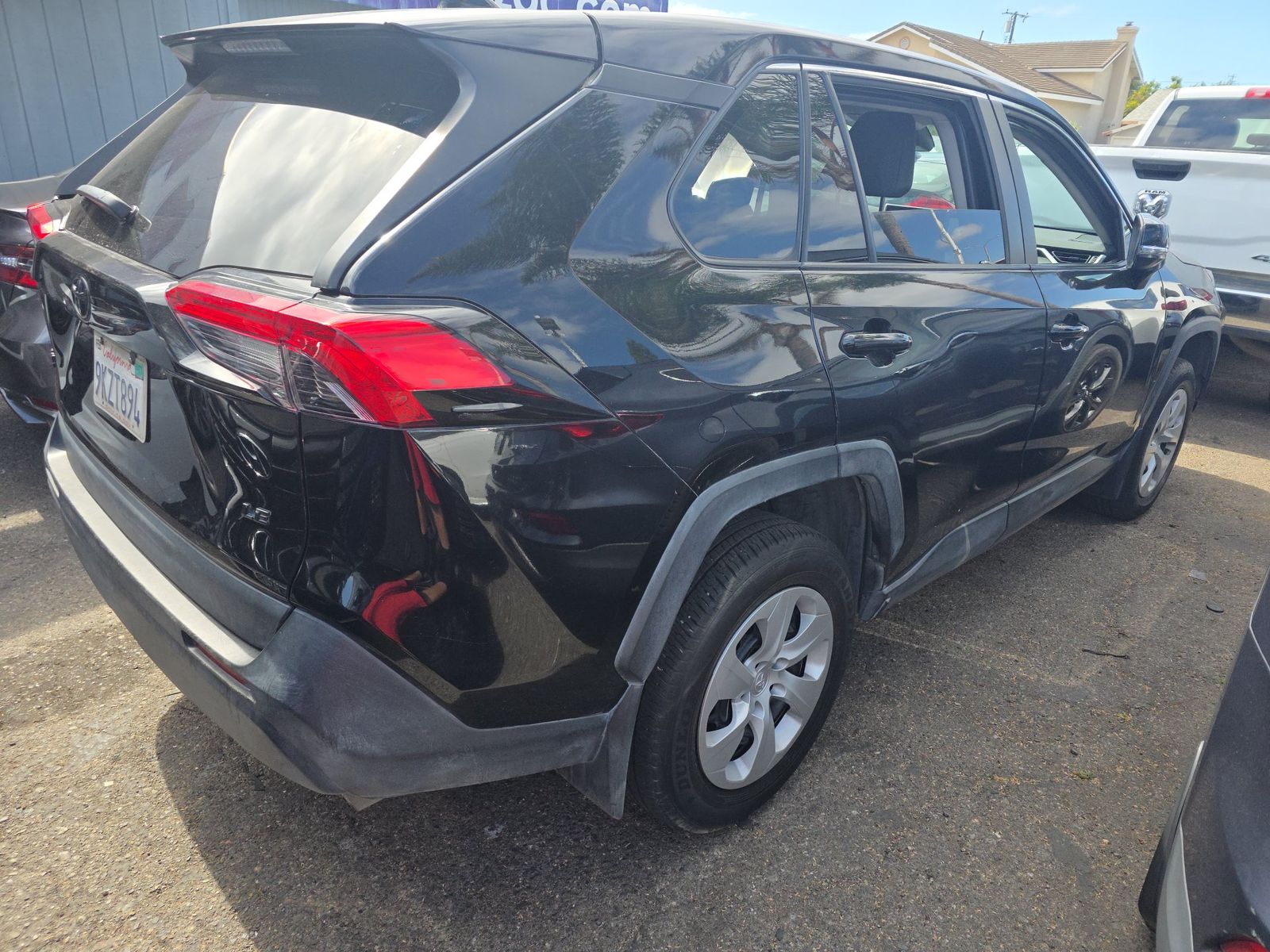 2024 Toyota RAV4 LE FWD