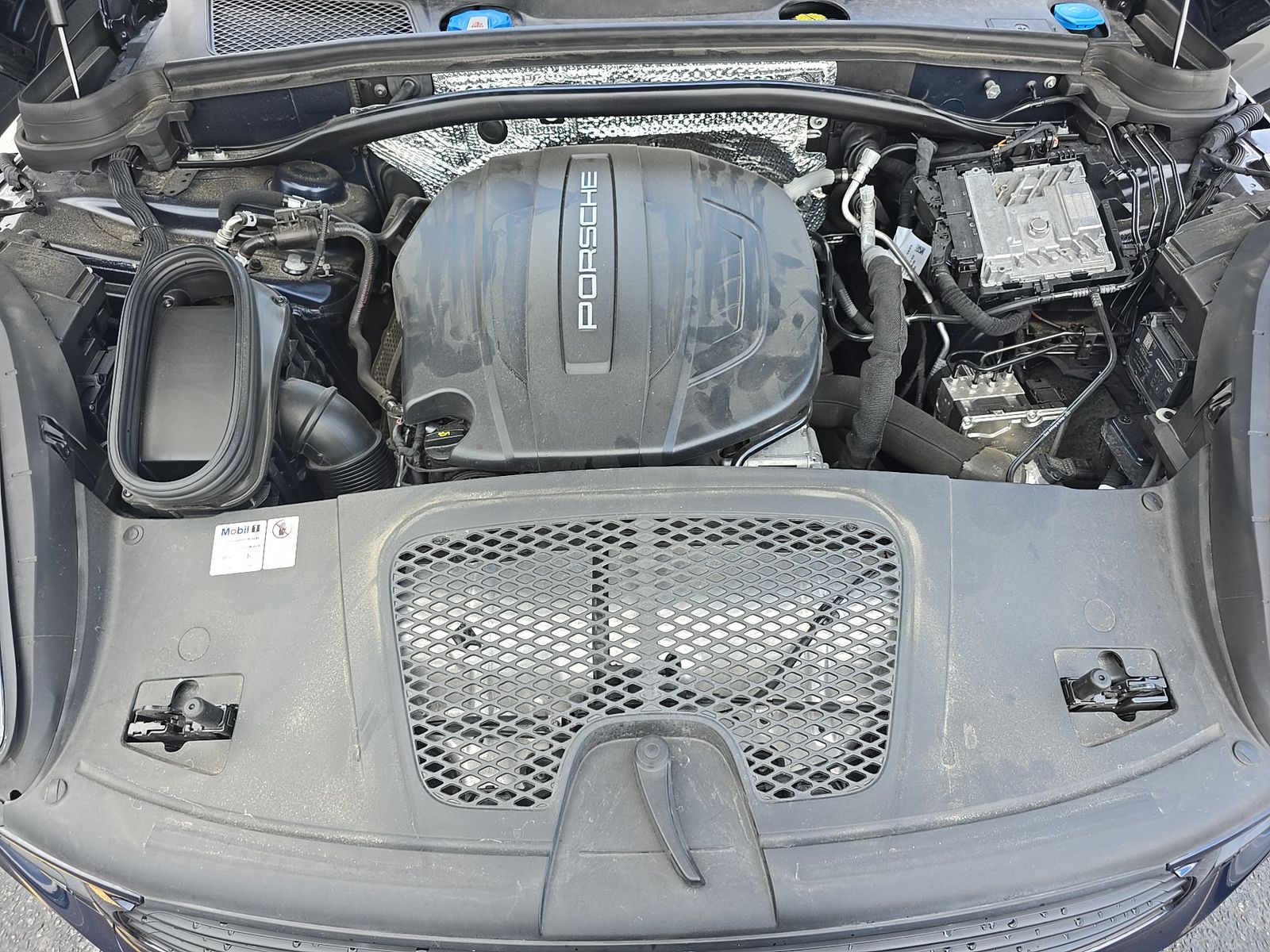 2020 Porsche Macan Base AWD