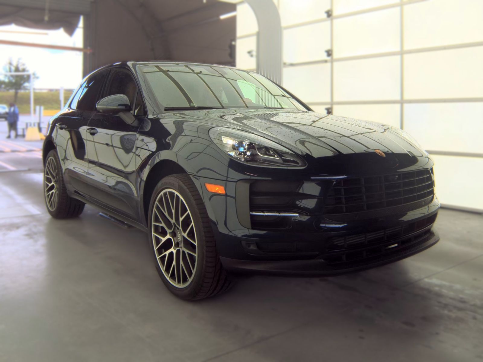 2020 Porsche Macan Base AWD