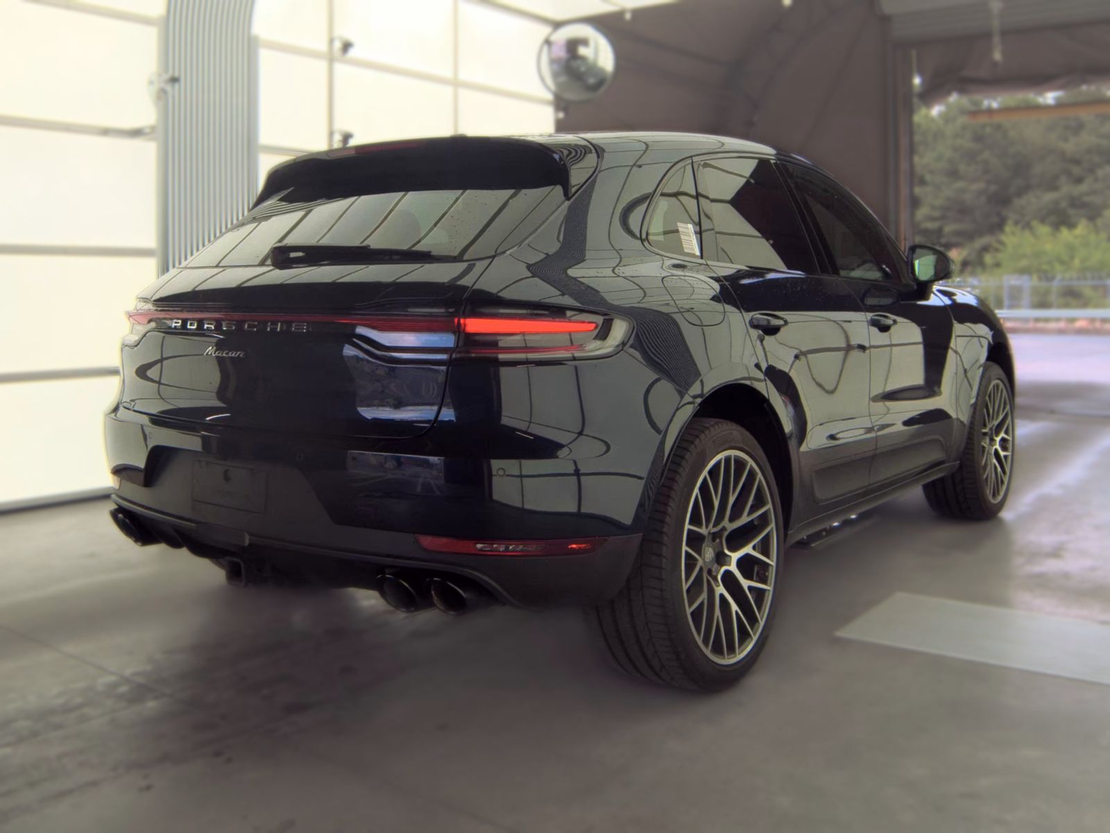 2020 Porsche Macan Base AWD
