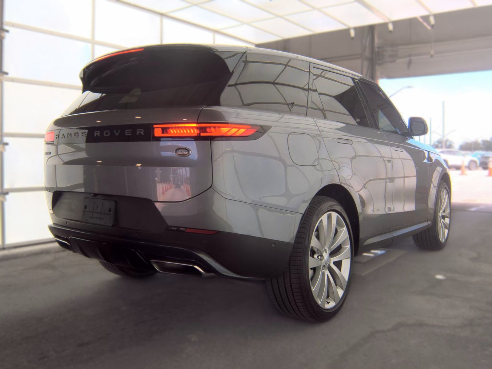 2023 Land Rover Range Rover Sport SE AWD