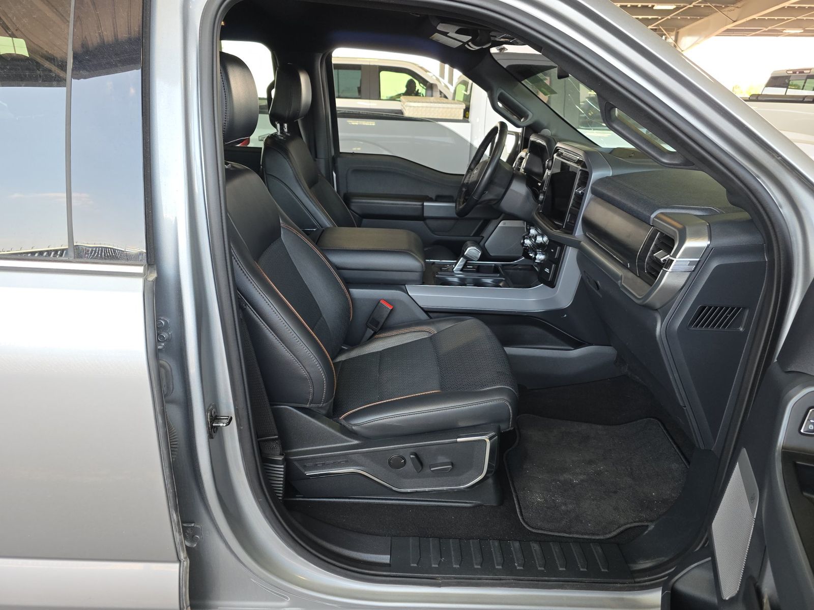 2024 Ford F-150 Lariat AWD